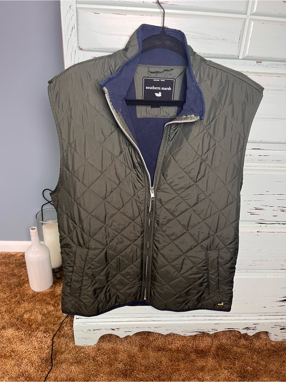 Southern Marsh Quilted Olive Green Vest with Navy Trim. Men’s size XL.
